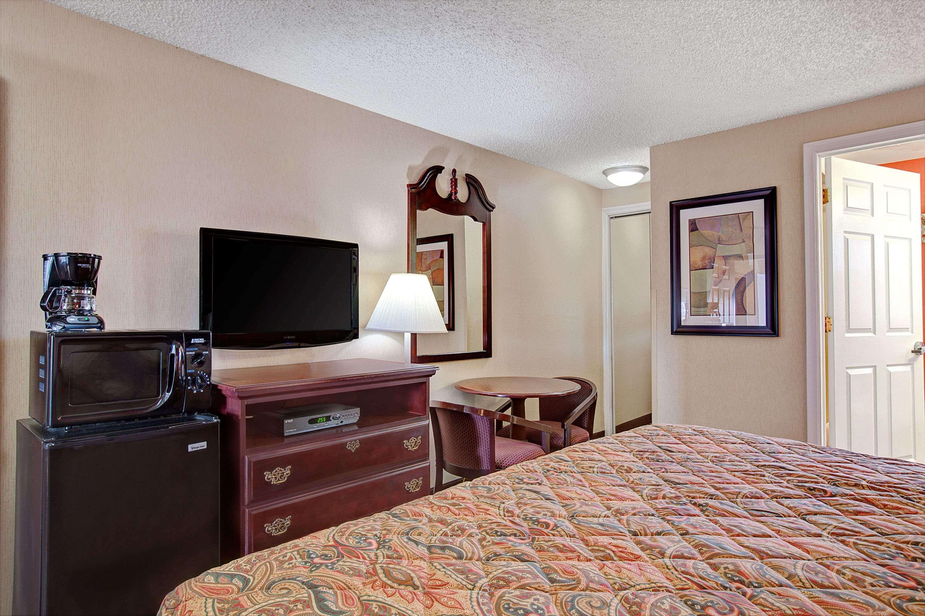 Days Inn By Wyndham Ridgefield Nj Exterior photo