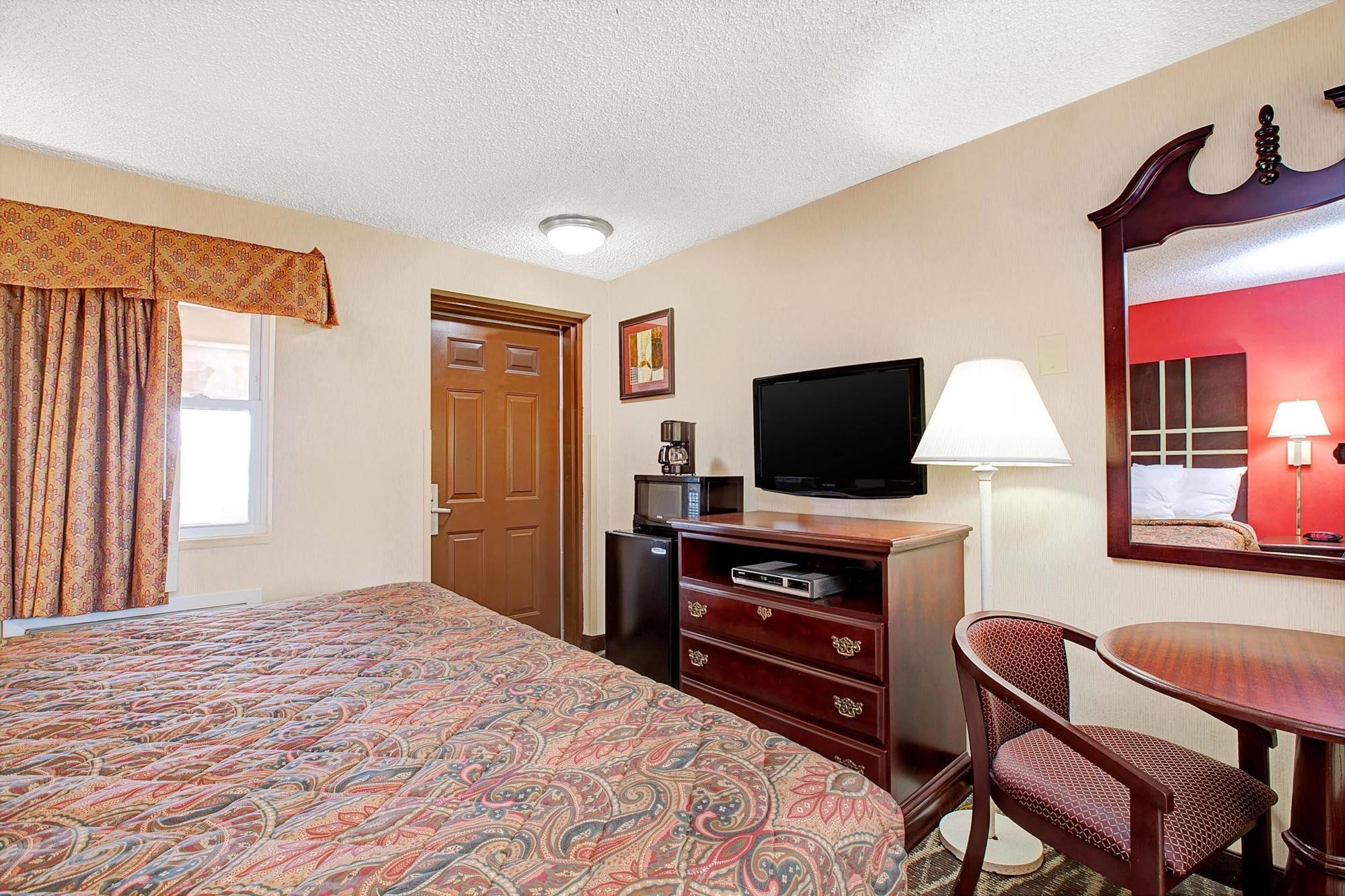 Days Inn By Wyndham Ridgefield Nj Exterior photo